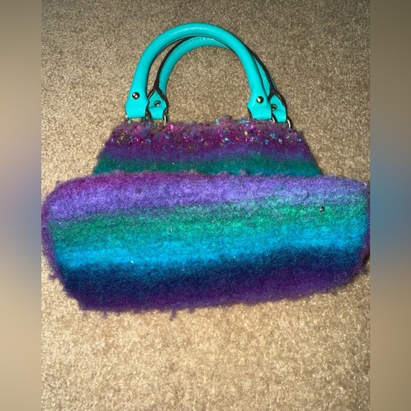 Women's Handcrafted Felted Purse - Picture 5 of 5